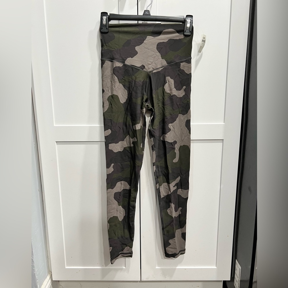 Aerie camo leggings